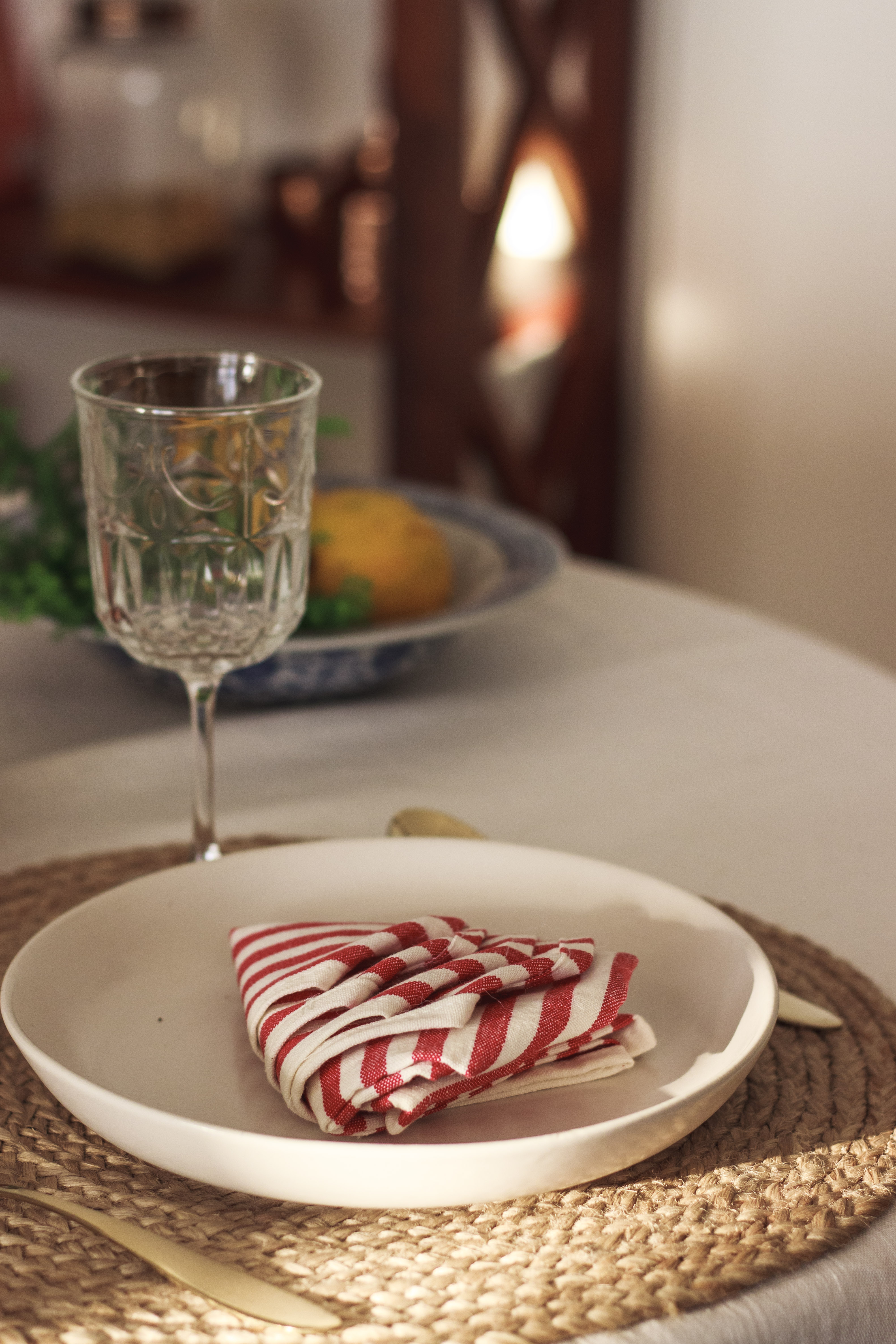Simple Christmas touches and decor