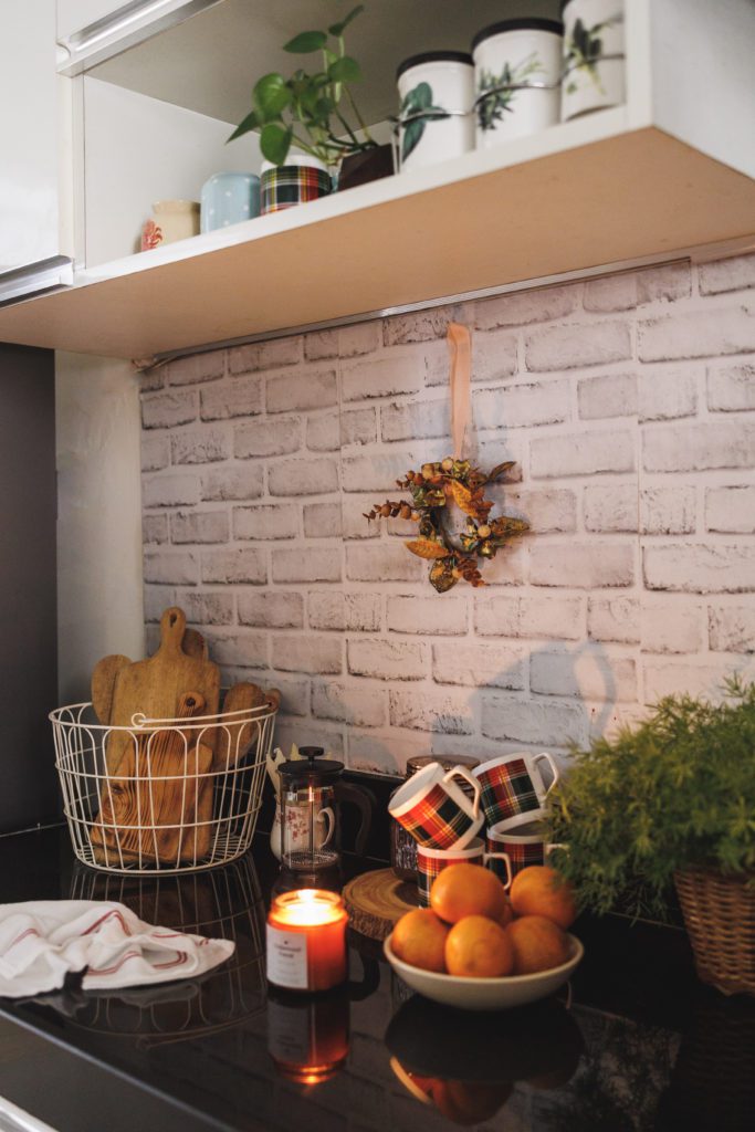 Simple Christmas touches and decor