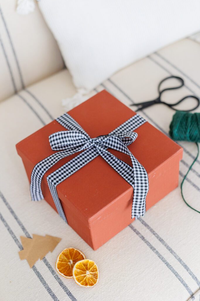 Christmas Gift Packing